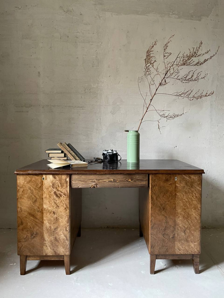 Реставрация письменного стола