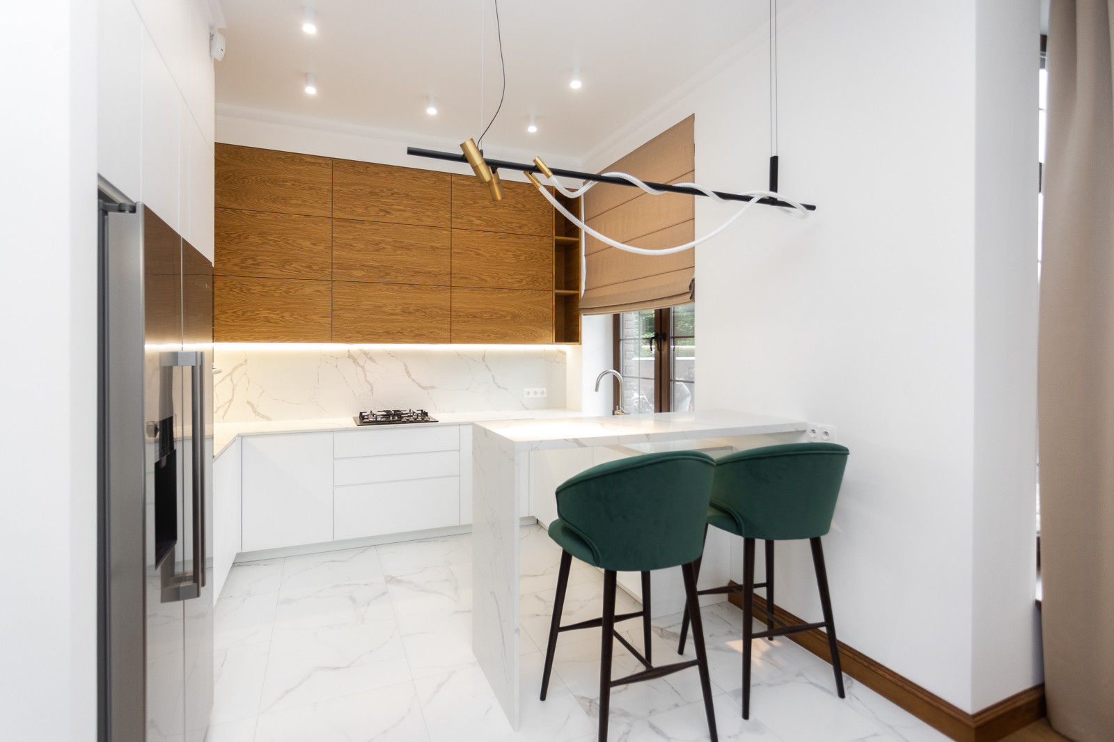 Шпонированная кухня в Зеленоградске