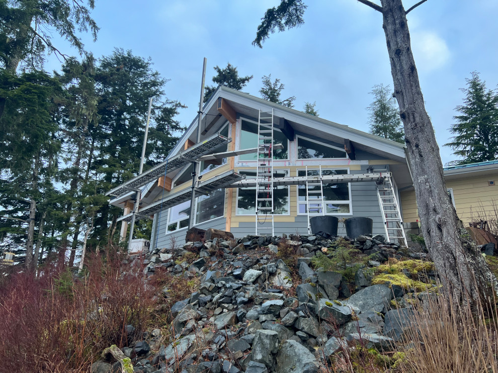 Siding front of House