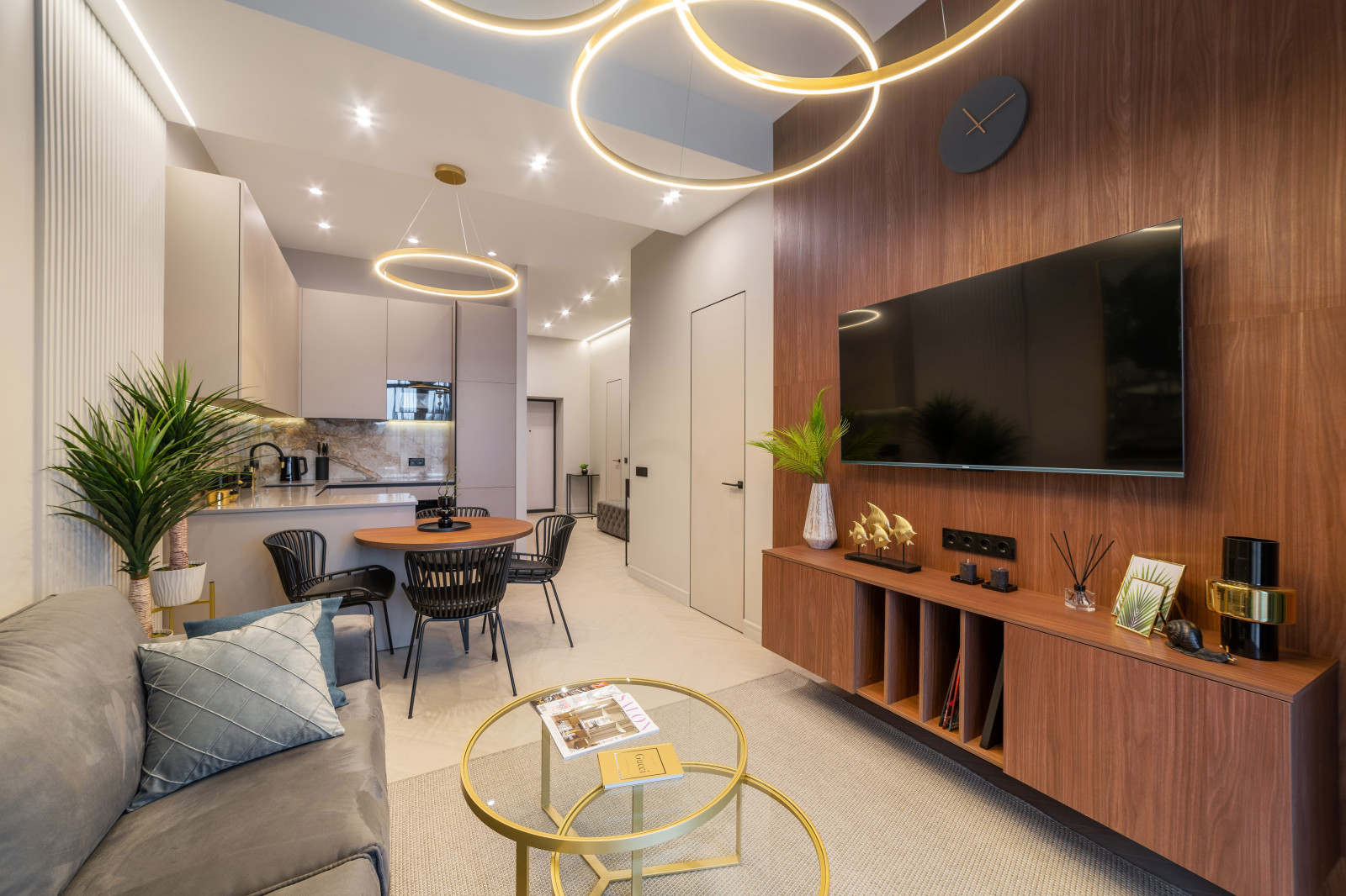 Квартира с современным ремонтом в Сочи