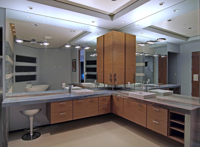 Smith Residence contemporary-badrum