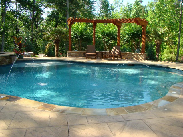 Freeform projects clasico-piscina