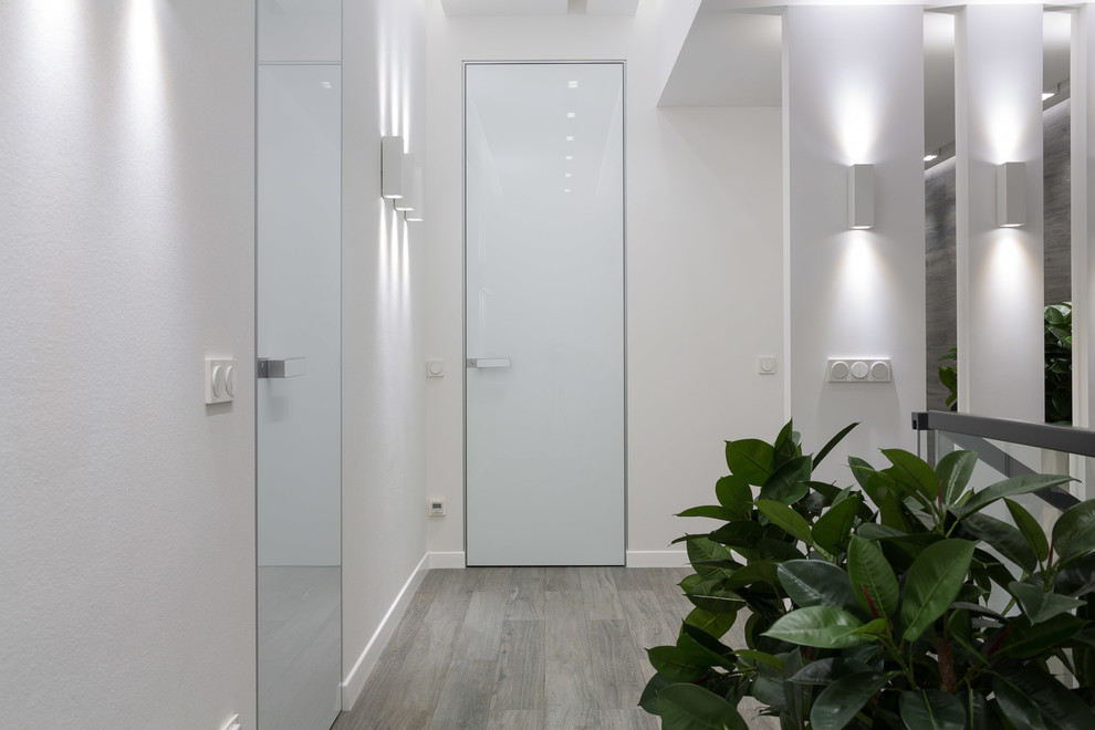 БЕЛЫМ ПО БЕЛОМУ