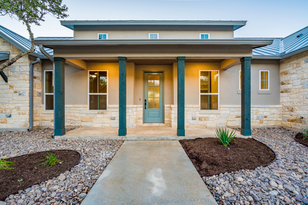 Inspiration for a transitional home design remodel in Austin
