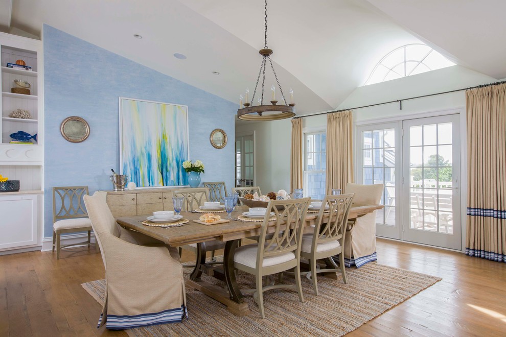 Home design - beach style home design idea in Miami