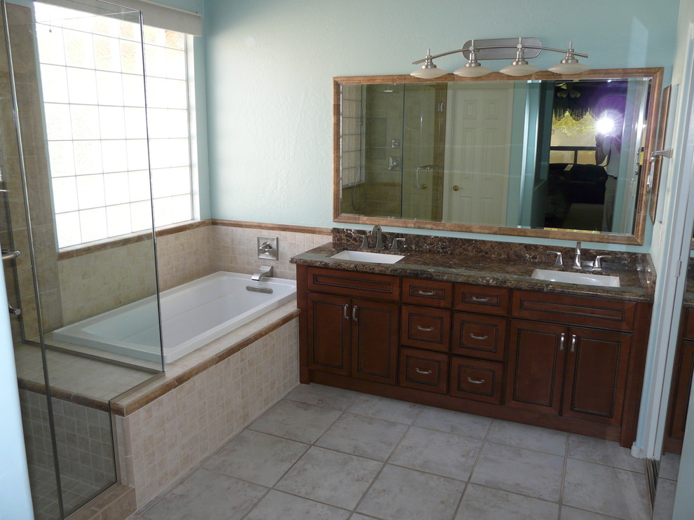 Bathroom - bathroom idea in Phoenix