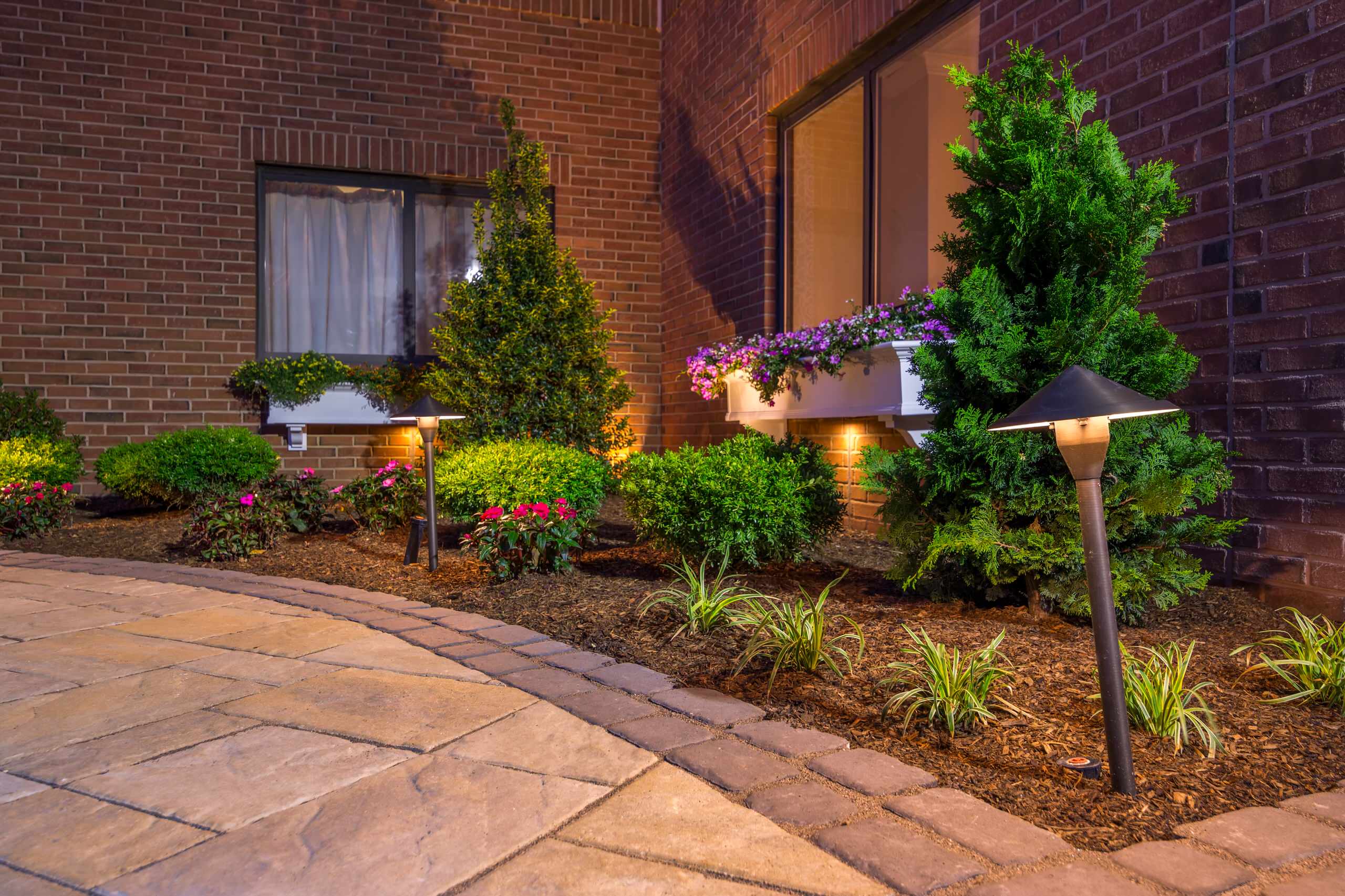 Wilmington, Massachusetts Courtyard