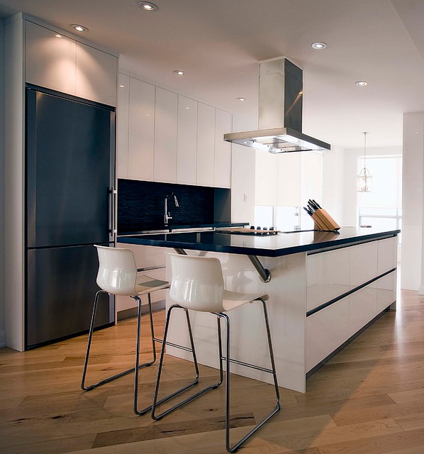 Channel Kitchen Contemporary Kitchen Toronto by Cabico Custom
