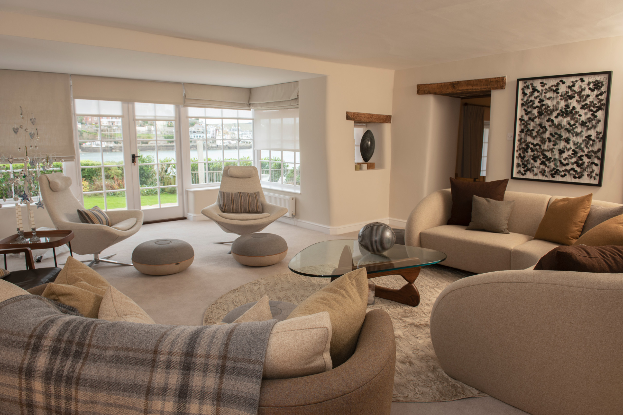 Contemporary Living Room
