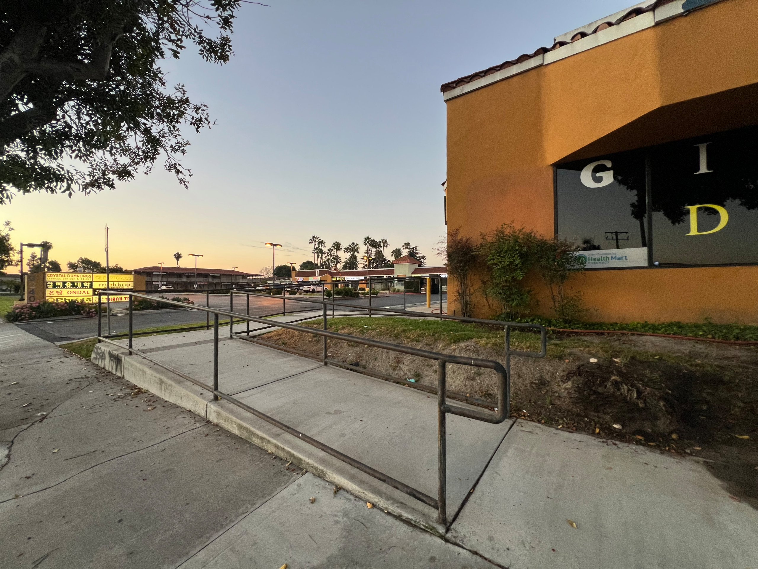 Garden Grove Plaza