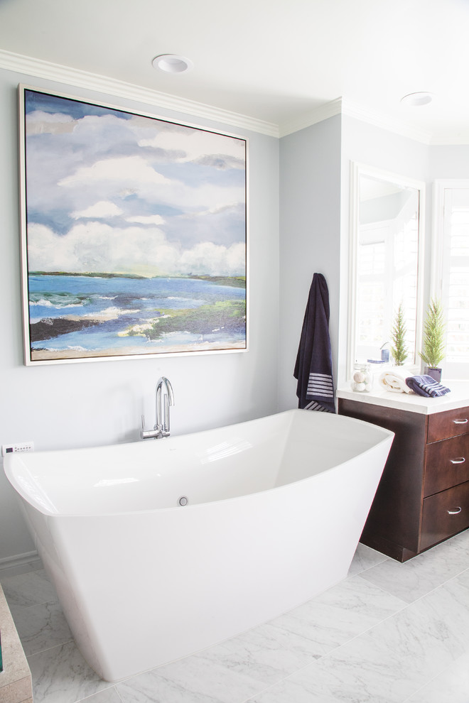 Example of a transitional bathroom design in Orange County