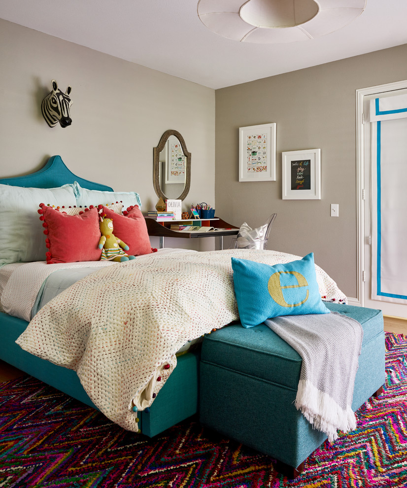 Inspiration for a mid-sized transitional kids' bedroom for girls in Dallas with beige walls, light hardwood floors and beige floor.