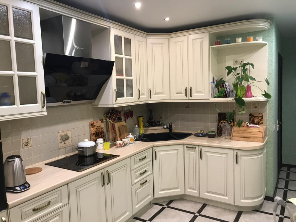 Кухонный гарнитур в классическом стиле