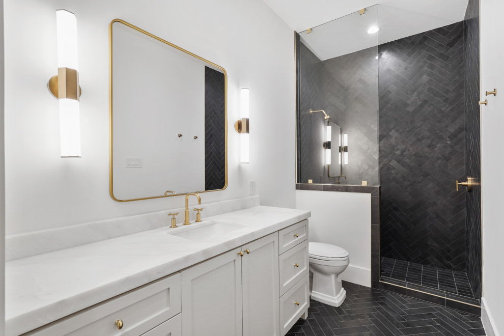 Transitional bathroom photo in Houston
