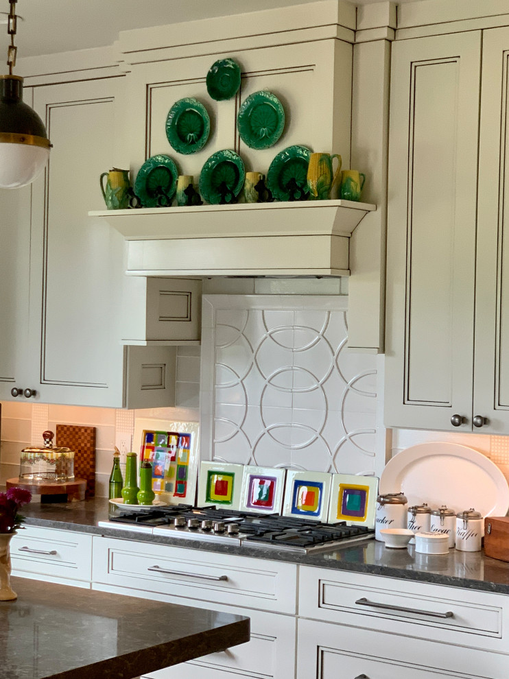 Wilson Dr Collaboration: Erin Welner Interiors &amp; Sherri Fandrich Designs/Mot
