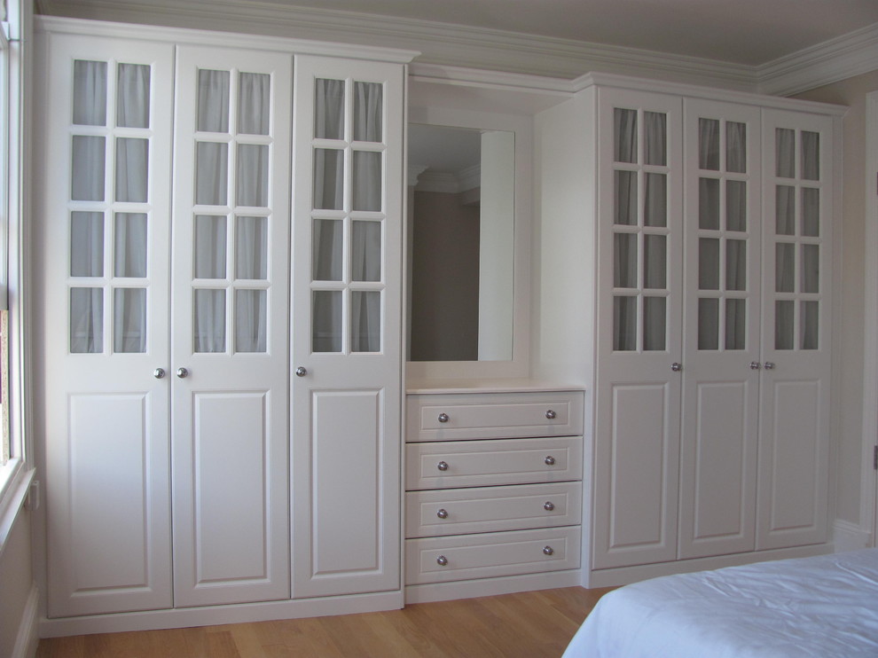 Design ideas for a classic bedroom in Dorset.