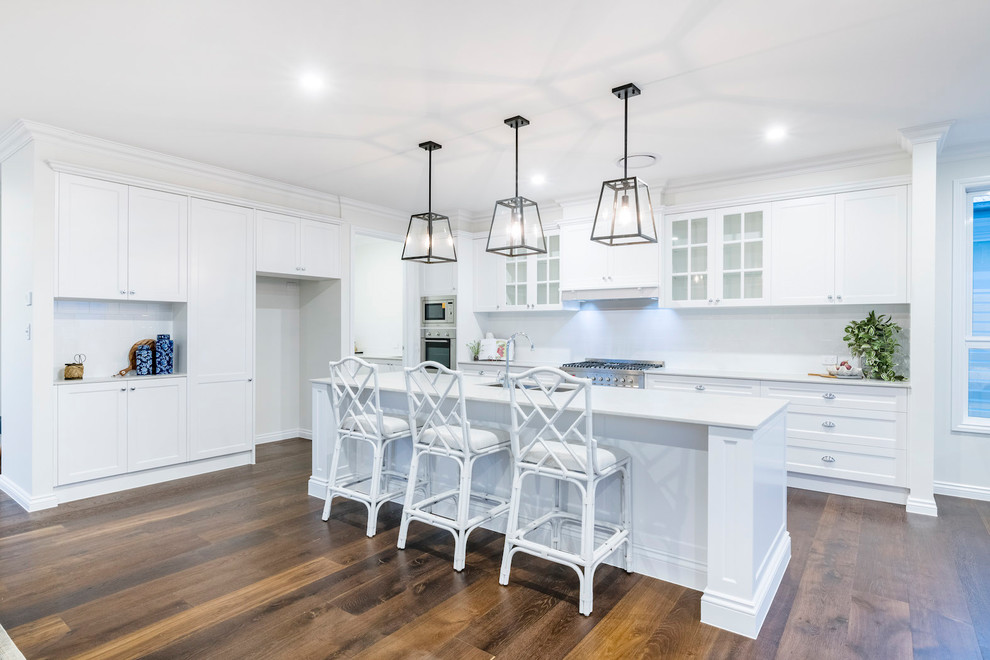 Inspiration for a traditional kitchen in Brisbane.