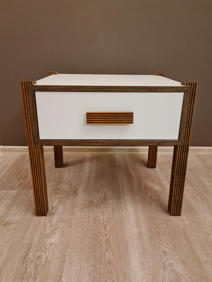 Прикроватные тумбы