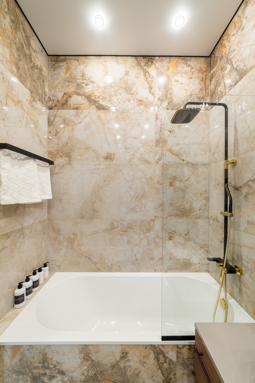 Квартира с современным ремонтом в Сочи