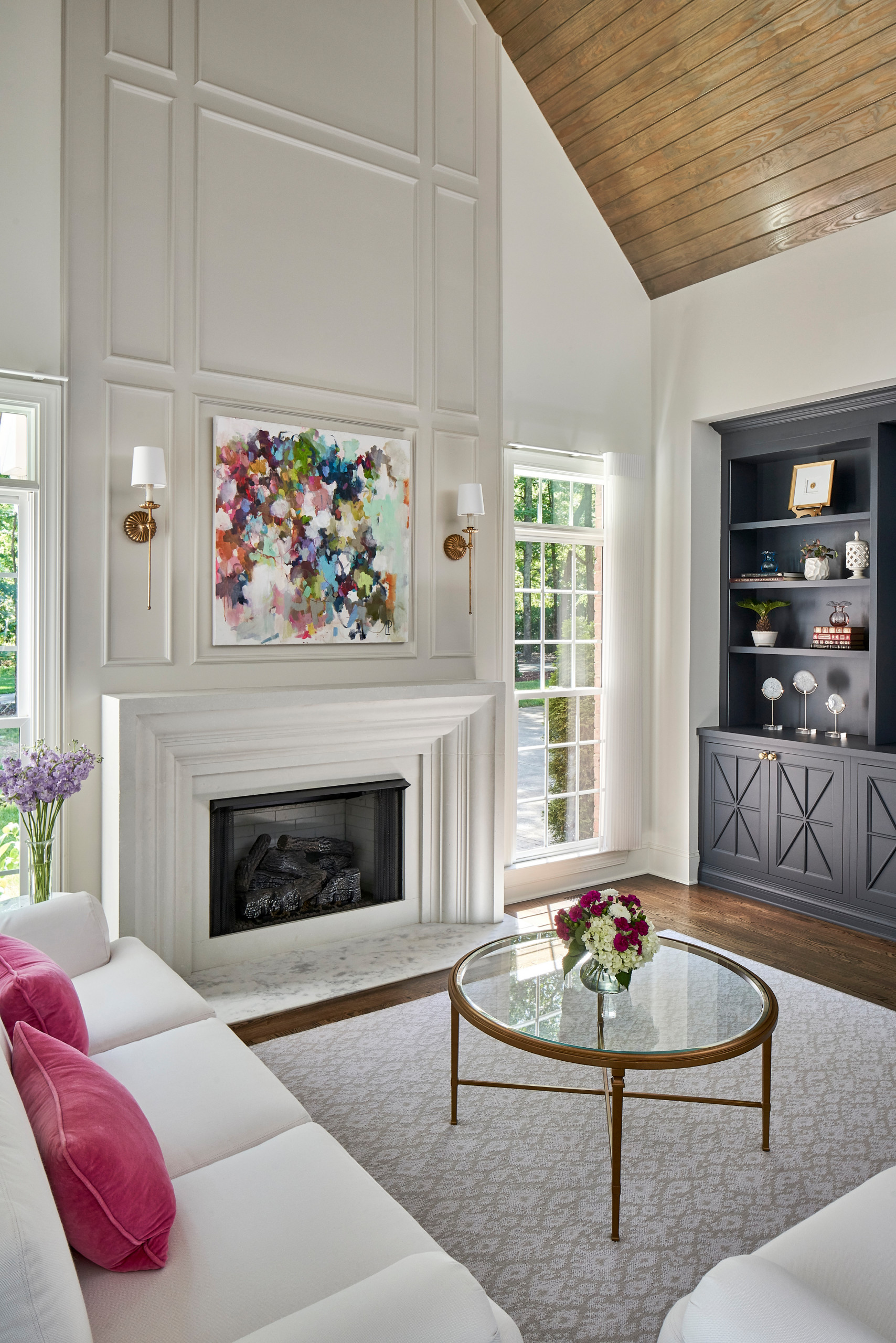 75 Most Popular 75 Beautiful Small Living Room with a Built in