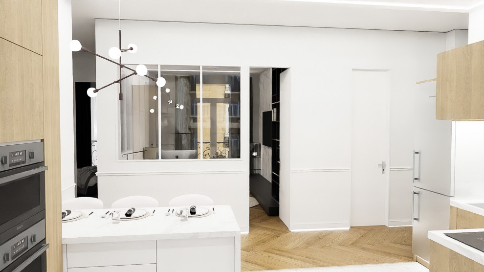 Стильный дизайн: коридор среднего размера в современном стиле с белыми стенами, полом из ламината, бежевым полом и многоуровневым потолком - последний тренд