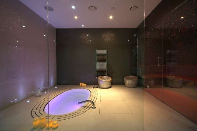 Somerset House eclectic-swimming-pool-and-hot-tub