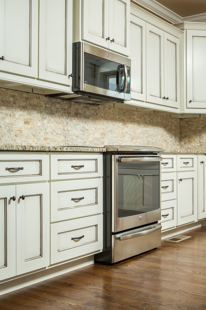 Kitchen - craftsman kitchen idea
