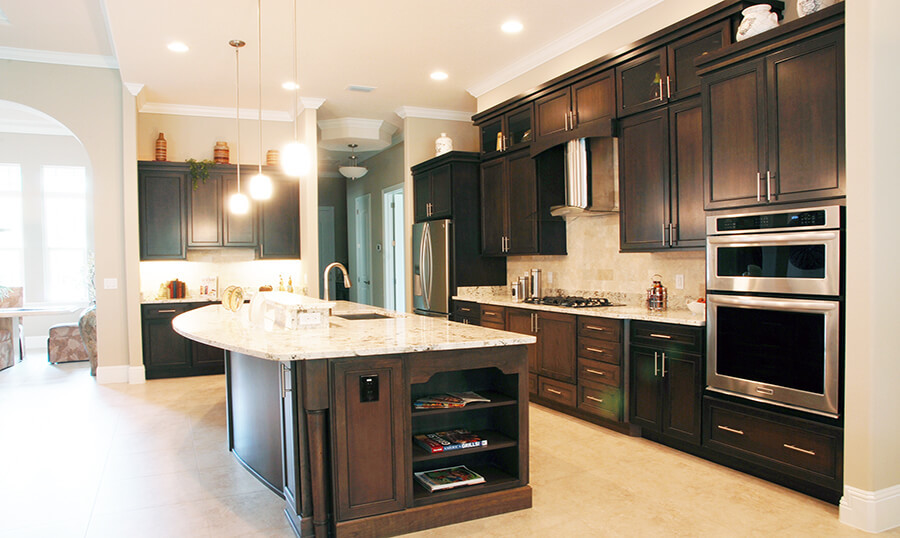 Inspiration for a transitional kitchen remodel in Orlando