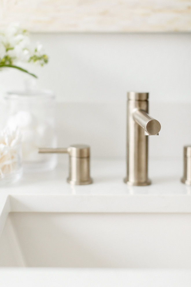 Inspiration for a transitional home design remodel in Austin