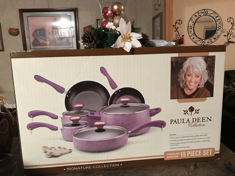 Paula Deen Signature Nonstick 15-Piece Porcelain Cookware Set