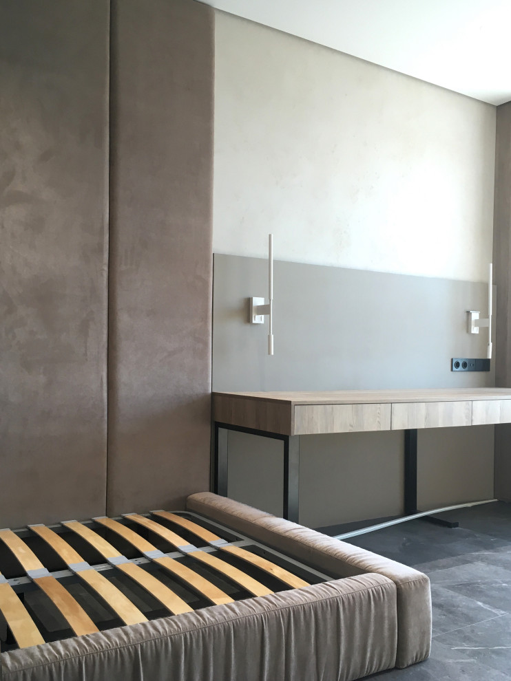 Мягкие стеновые панели с подсветкой и основание кровати с мятыми царгами