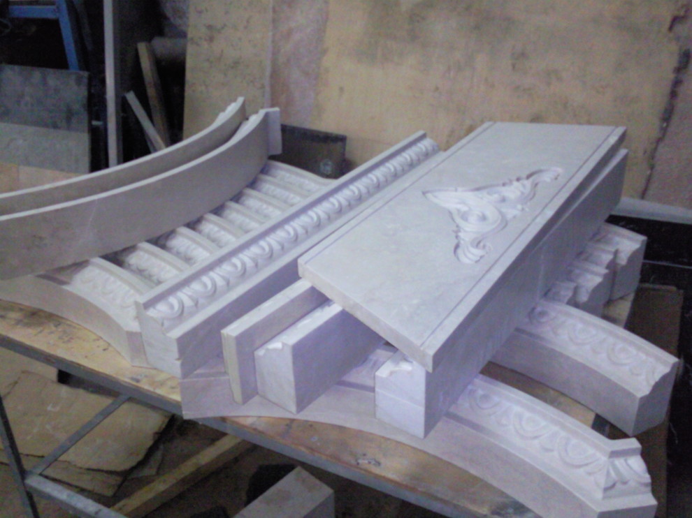 Иконостас в храме Пирогово.Московская область.