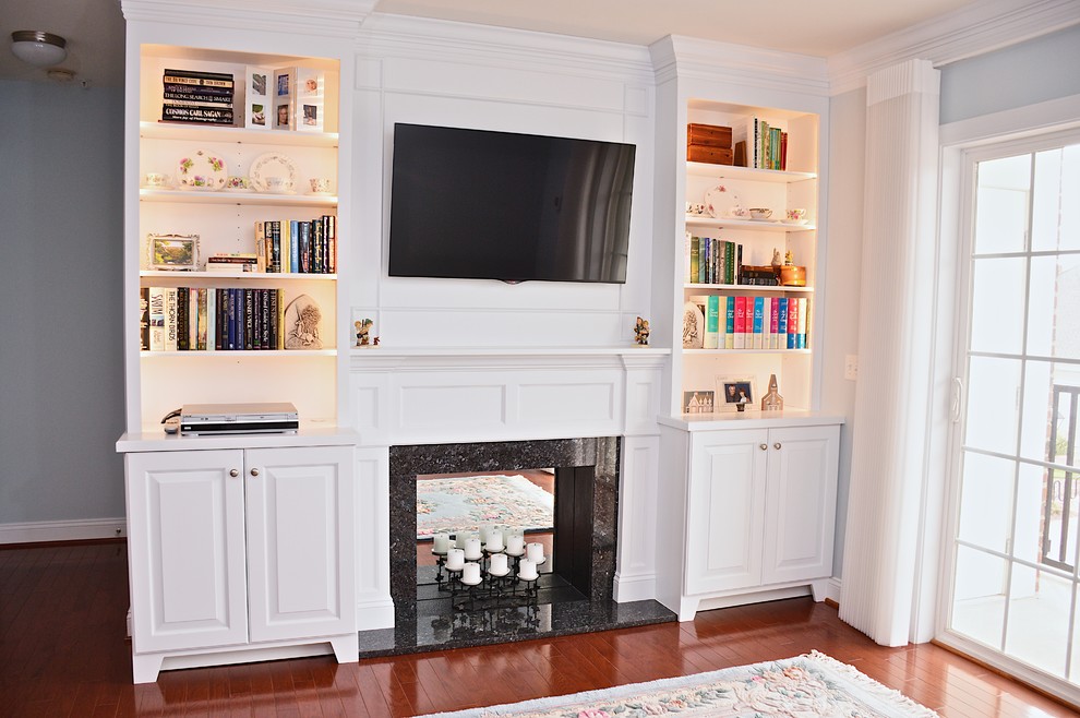Bookcase/Built-in