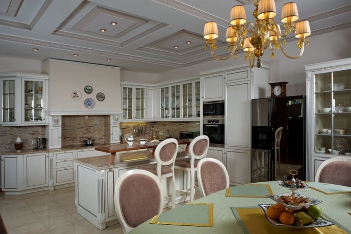 Интерьер классической квартиры. г Санкт-Петербург.