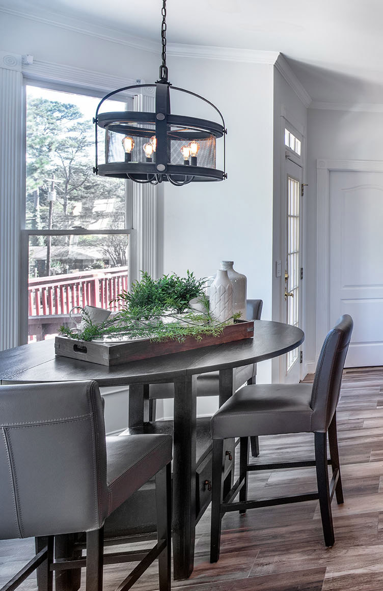Kitchen Facelift Anyone!