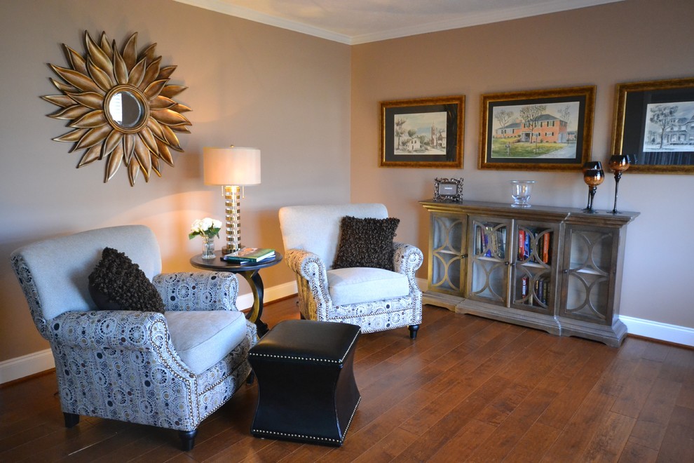 Transitional living room photo in Cincinnati