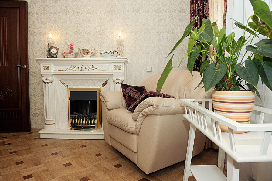 Дизайн интерьера гостиной с камином