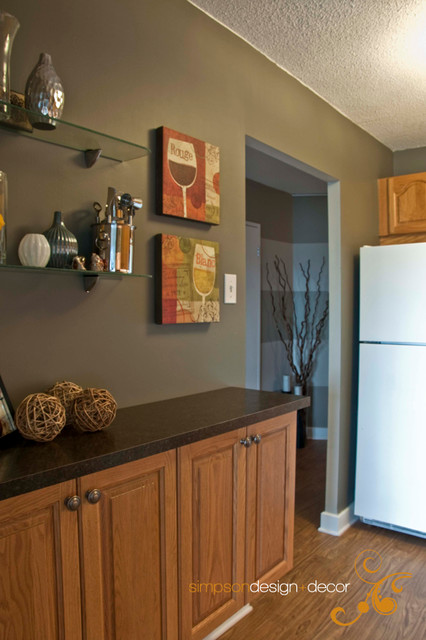 Condo contemporary-kitchen