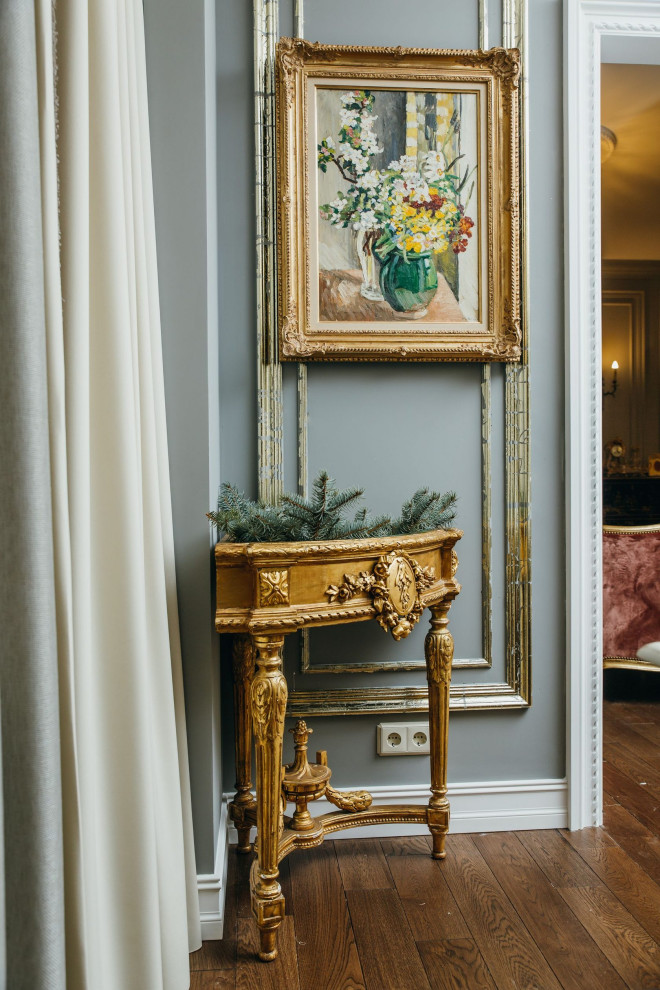 Салон предметов интерьера и антиквариата в Москве