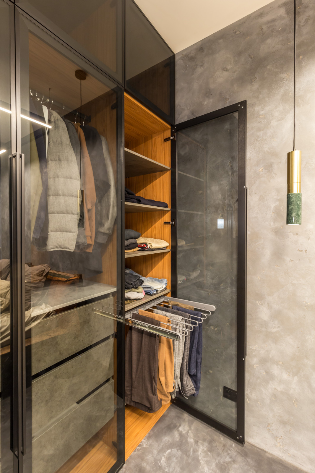 Мебель на всю квартиру для молодого человека