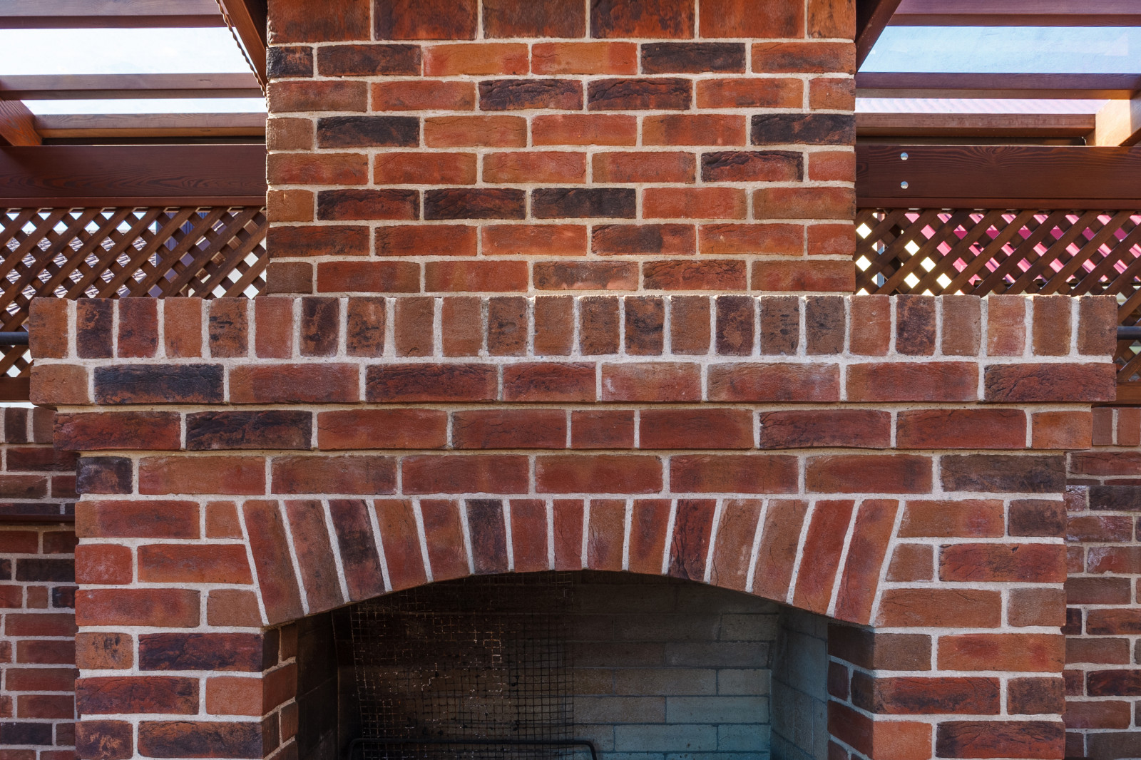 Фрагмент зоны барбекю.