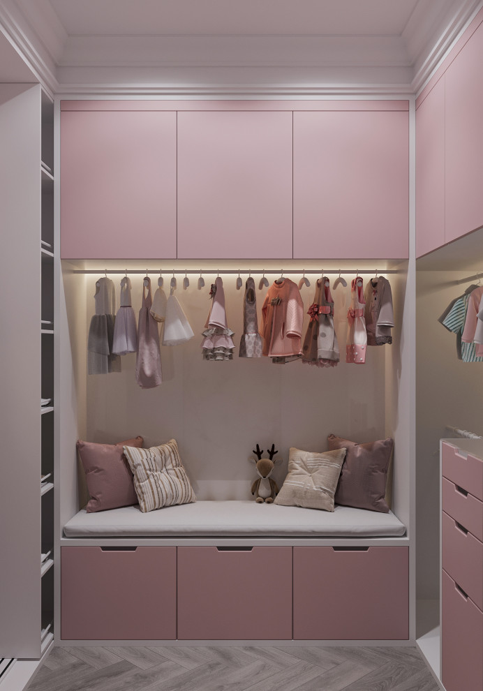 Гардеробная комната девочки