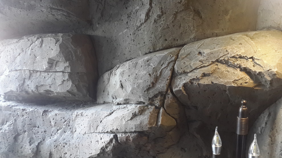 Искусственные скалы.