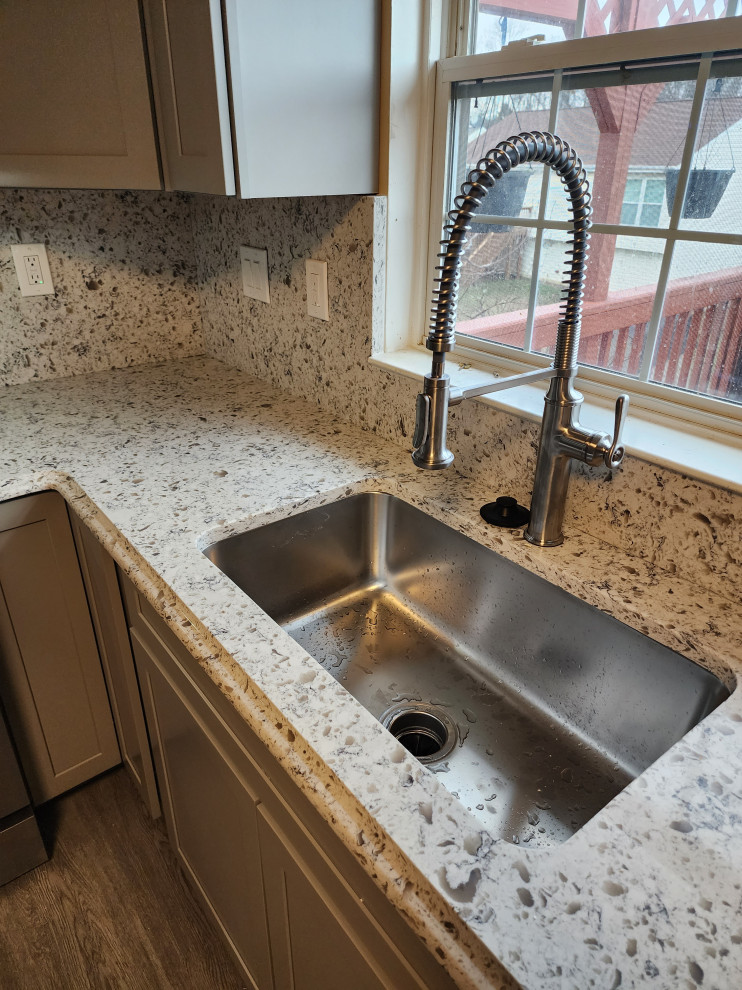 Kitchen - kitchen idea in Baltimore