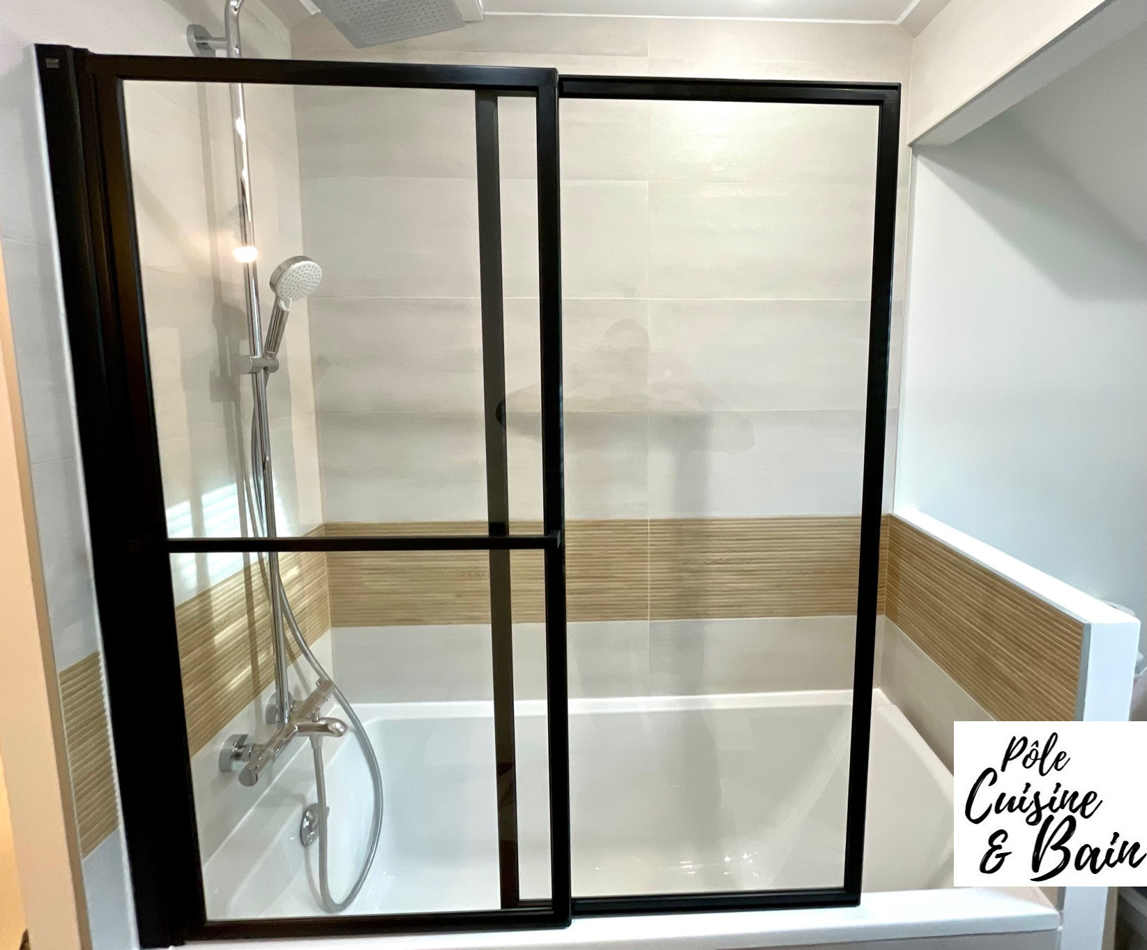 SALLE DE BAIN FAMILIALE: BAIN & DOUCHE et WC attenant