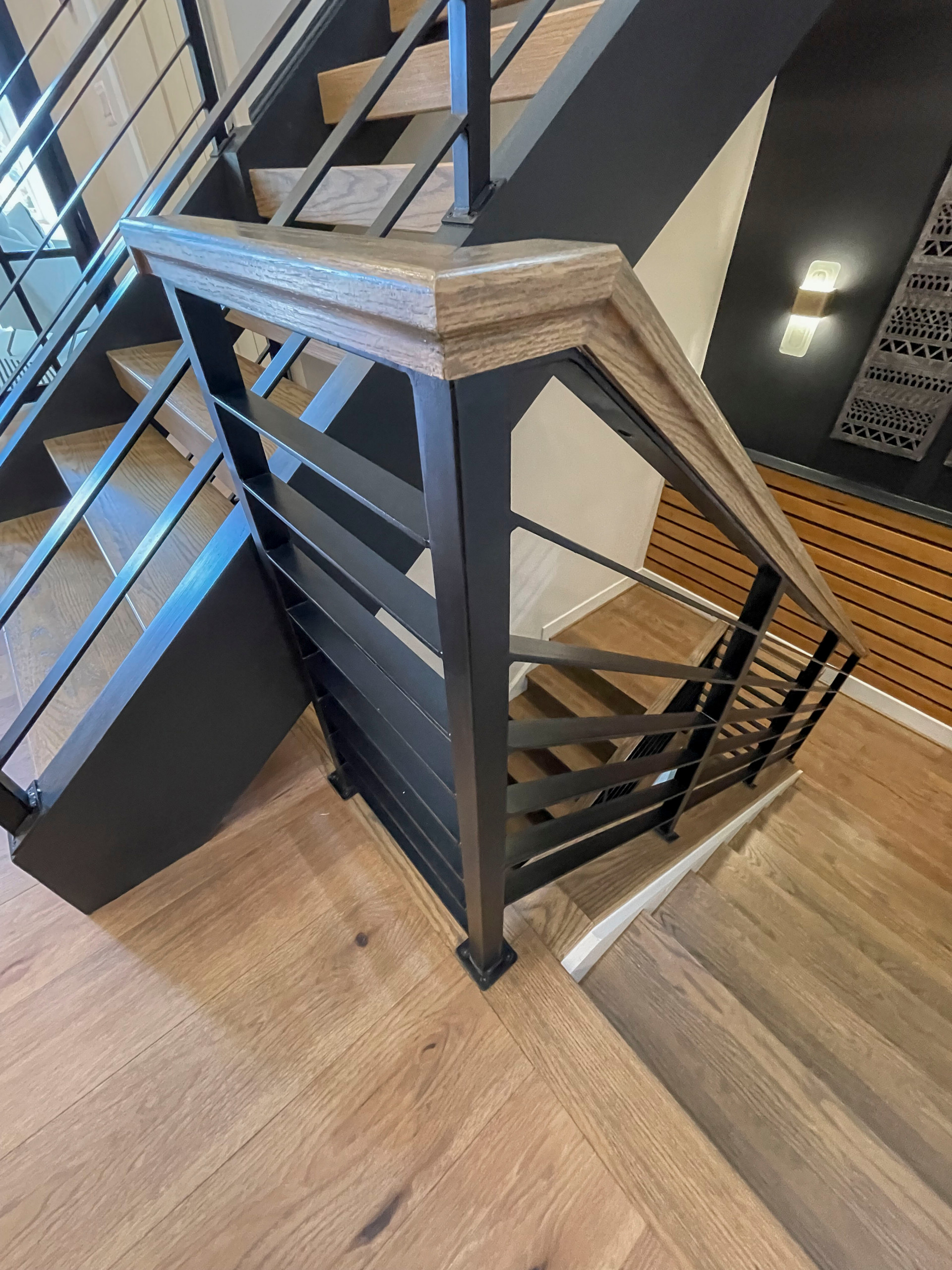 113_Floating Straight- Stringers with No Risers in Contemporary Home, Bethesda M