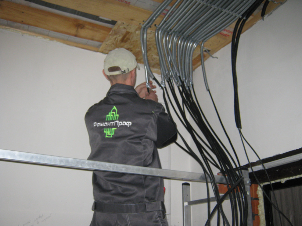Коттедж. Электромонтажные работы