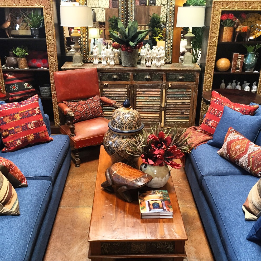 Home design - eclectic home design idea in Phoenix
