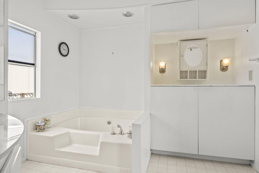 Transform Garden Tub into a Tub/Shower Combo Like One Seen in Paris