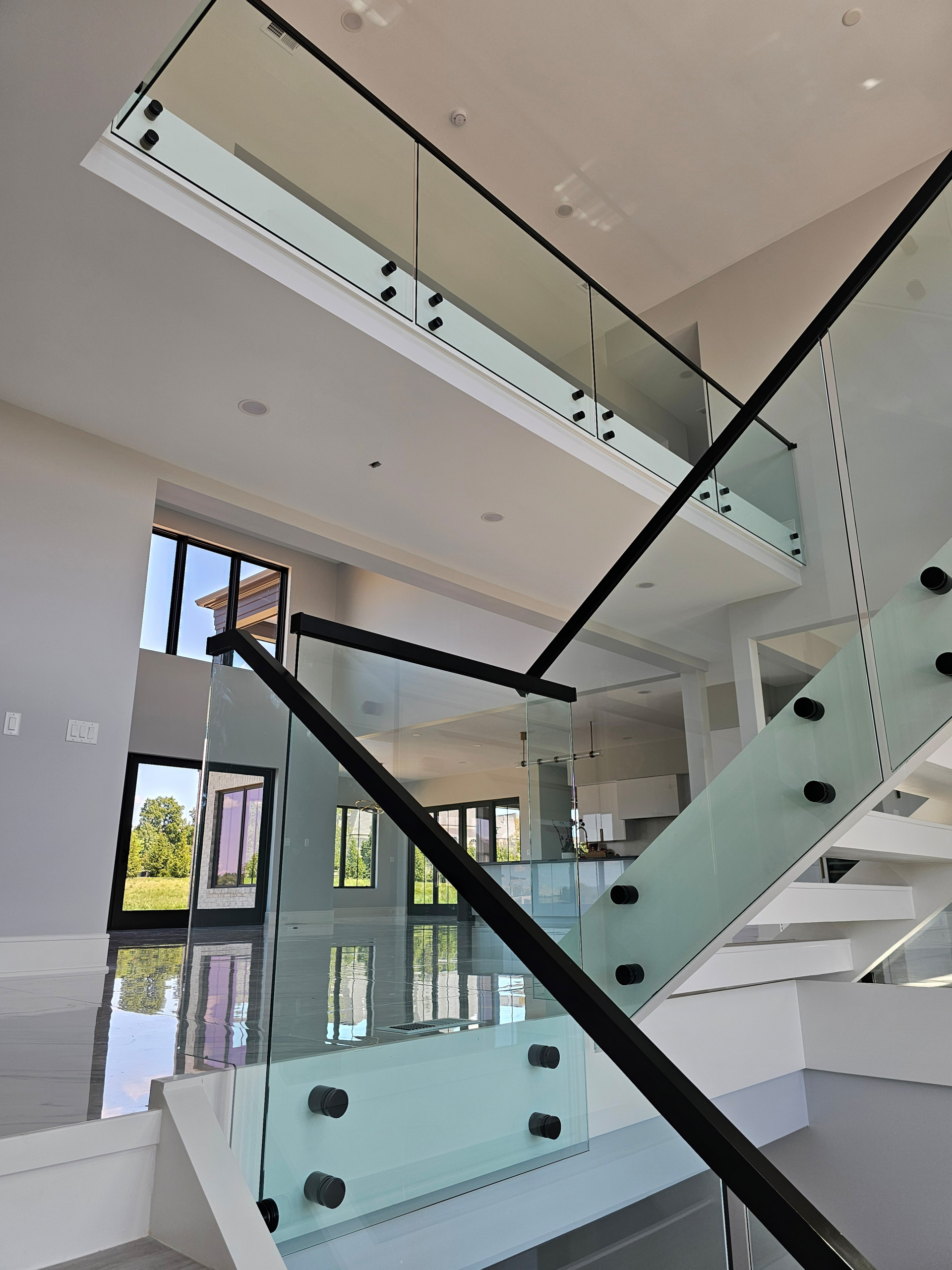 125_Modern Open Rise Stair with Glass Balustrade, Aldie, VA 20105